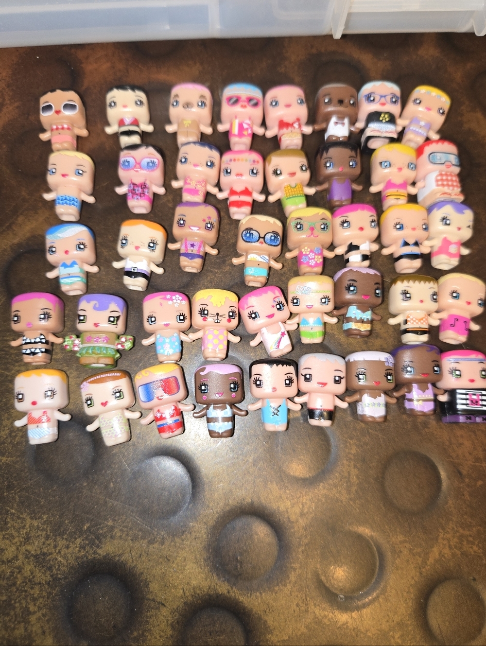 My Mini MixieQ's 42 Dolls And Accessories